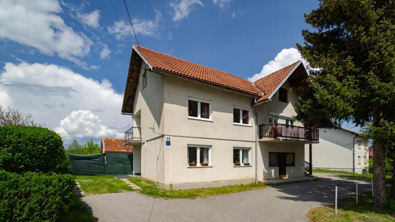 Apartman Gradina Gomirje Esterno foto